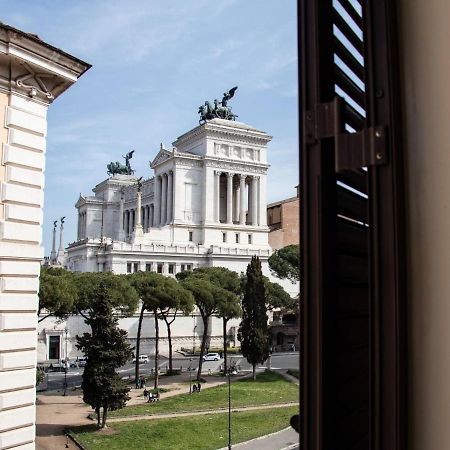 The Best Rent - Apartment With A View On Altare Della Patria Roma Esterno foto